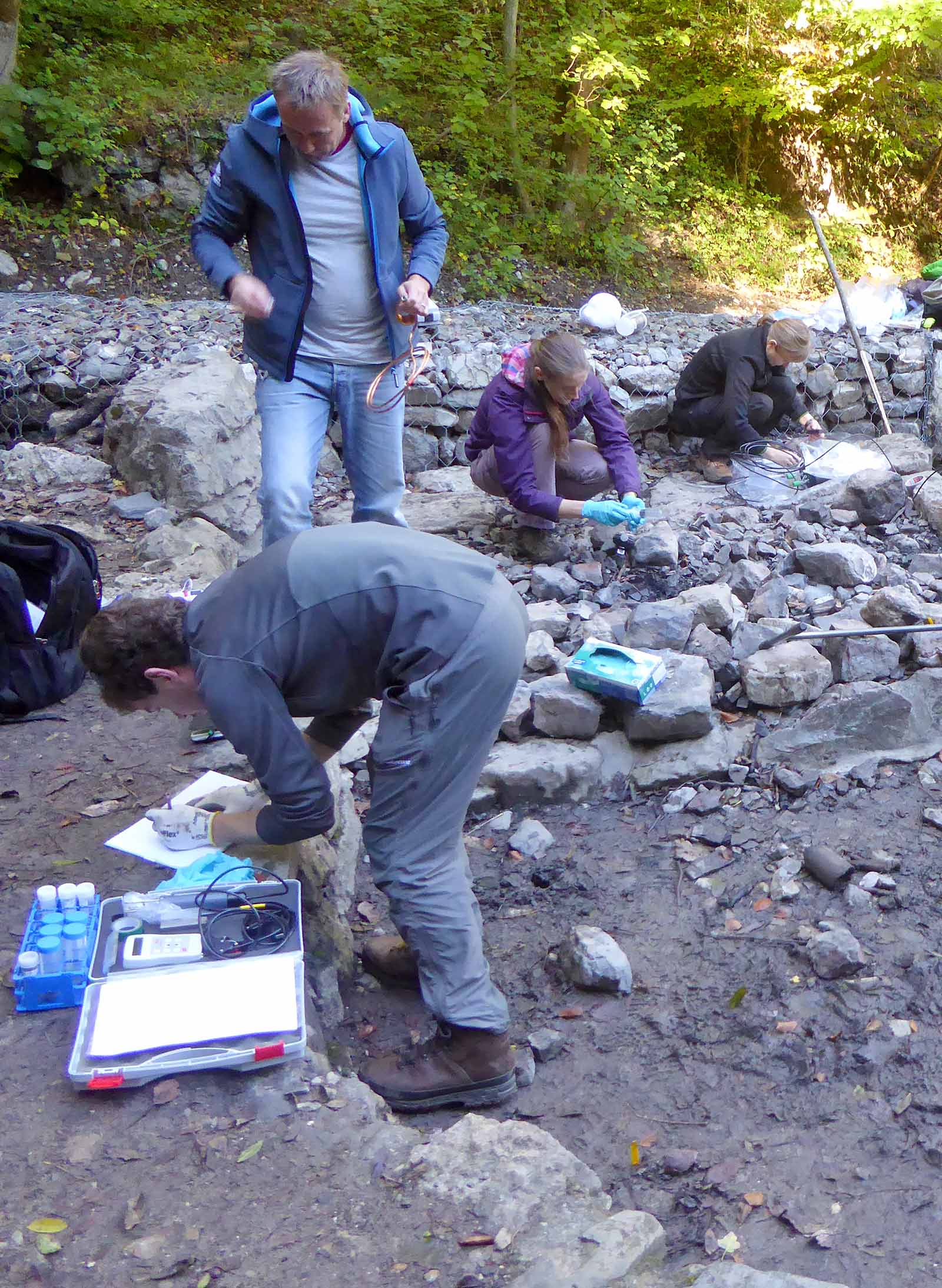 Measuring gas flux in the ground in the vicinity of the Burning Fountain of Gua (south-eastern France), a natural source of methane and CO2 known since ancient times and used in the SECURe project as a natural analogue to develop monitoring measurements. © BRGM - W. Kloppmann Measuring gas flux in the ground in the vicinity of the Burning Fountain of Gua (south-eastern France), a natural source of methane and CO2 known since ancient times and used in the SECURe project as a natural analogue to develop monitoring measurements. © BRGM - W. Kloppmann