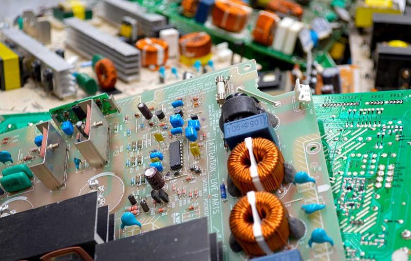 Electronic and electrical waste – a "goldmine" for strategic mineral resources. © BRGM