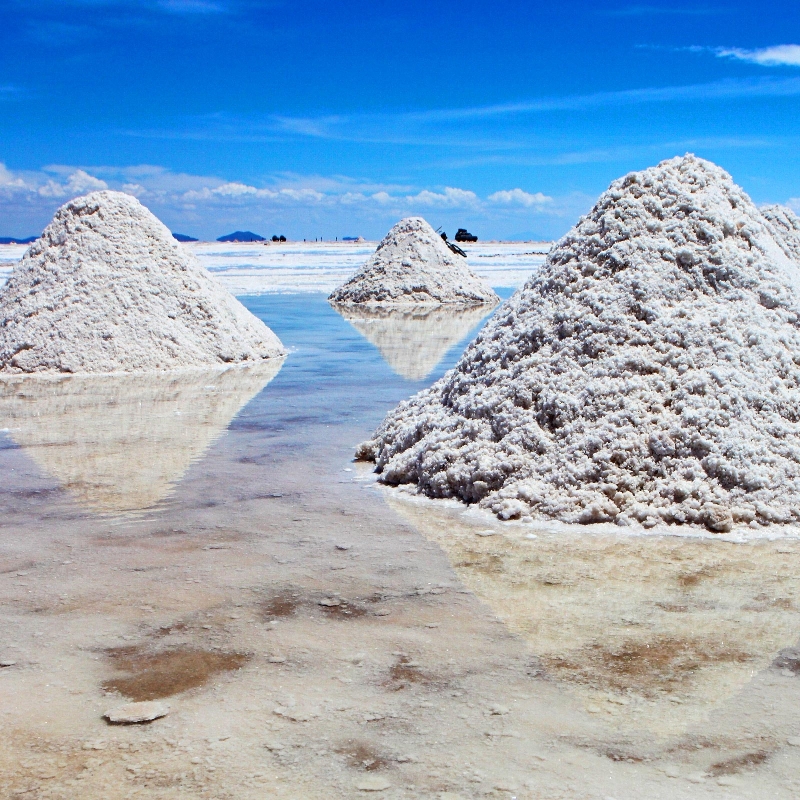 ​ The Uyuni salt flats, Bolivia, the world's largest lithium deposit. © Fotolia - V. Melnik