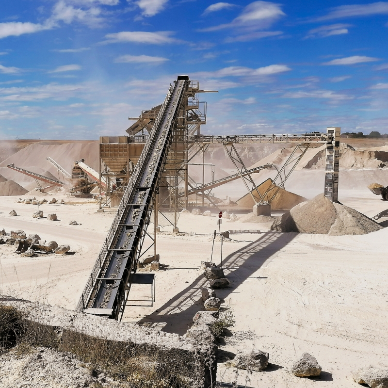 Aggregate quarry in Villermain, Loir-et-Cher.  © BRGM - F. Perrault